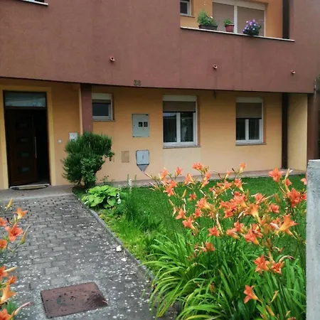 Δωμάτια σε οικογενειακή κατοικία Bolek Mansion