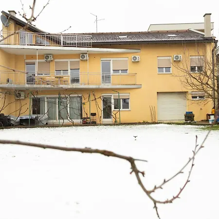 Bolek Mansion Μπάνια Λούκα